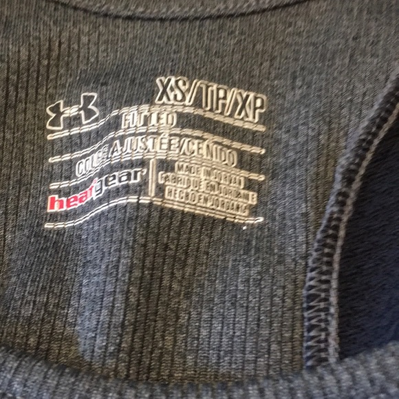 Ripped under armour  tank top - Picture 4 of 4